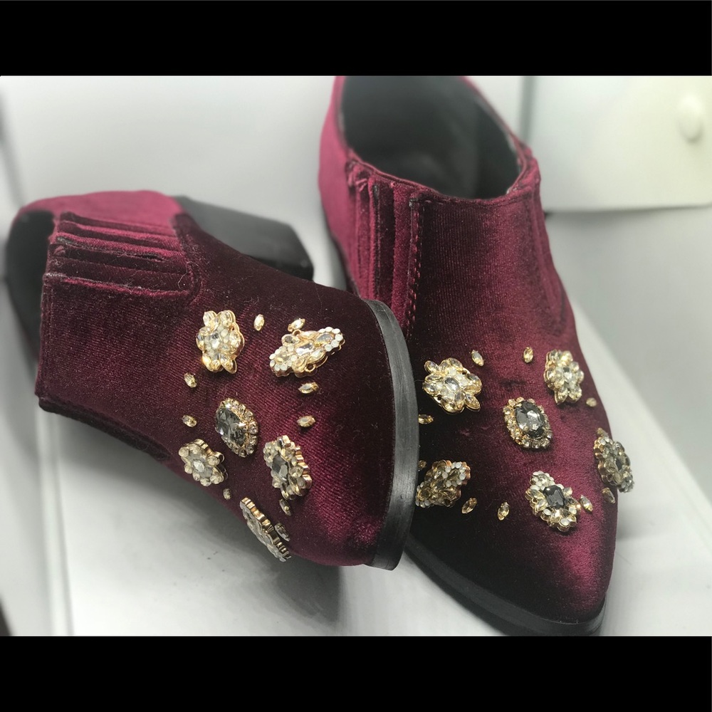 LolaShoetique Red ankle booties